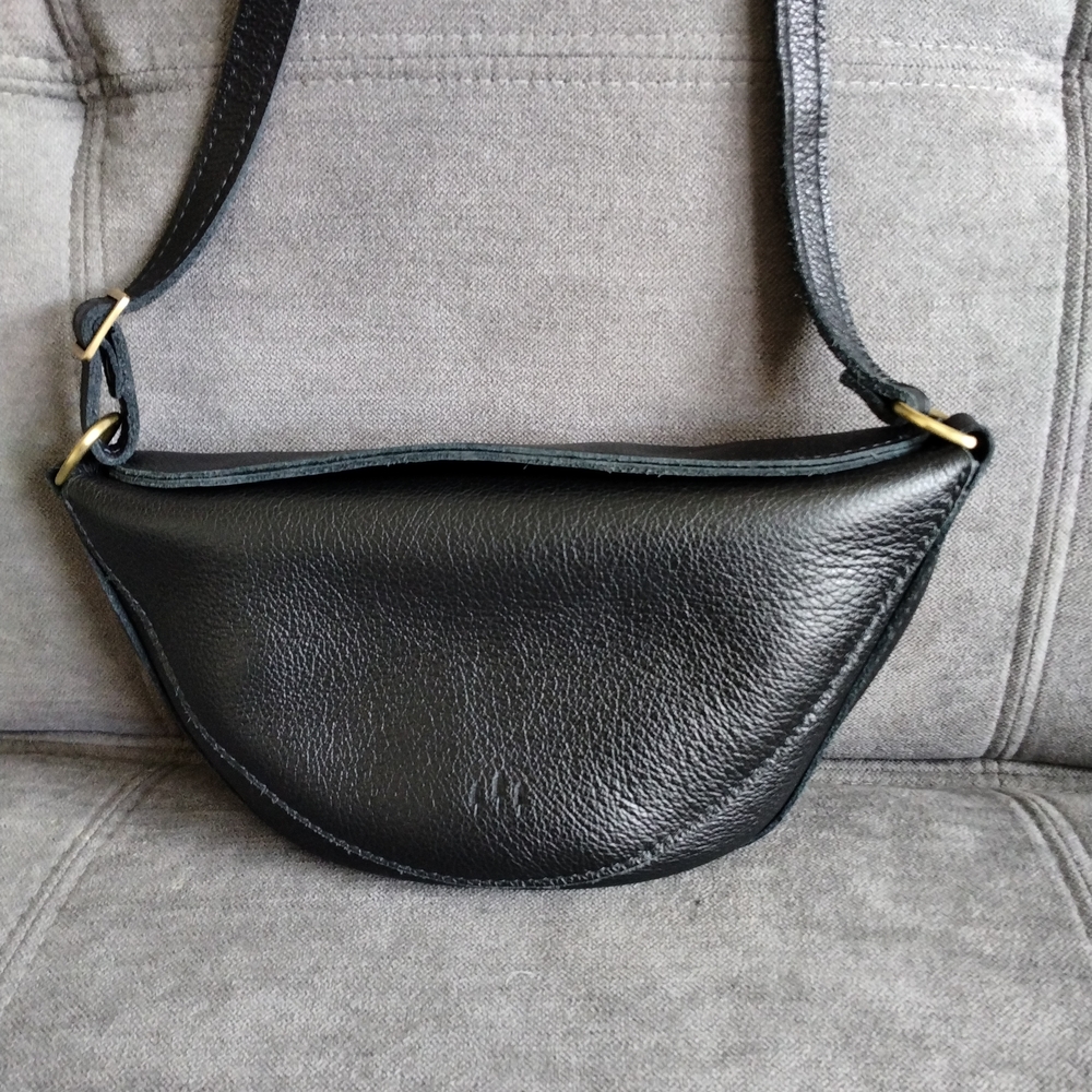 Portland Leather Black Crossbody Bag